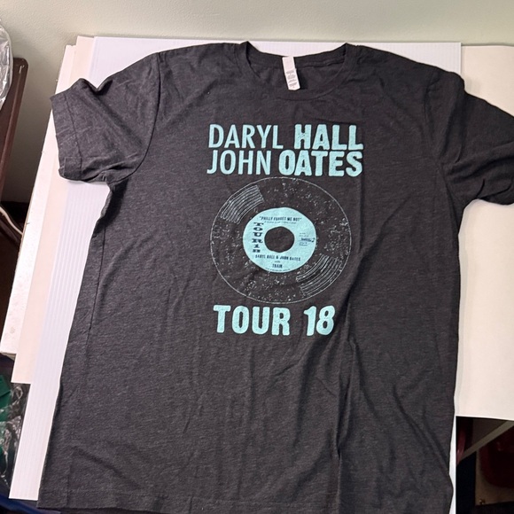 Hall and Oates Other - Daryl Hall & John Oates Tour 18 T-Shirt